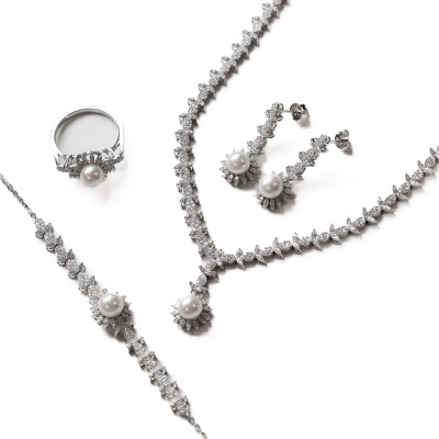 Women set