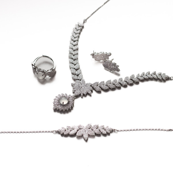 Women set