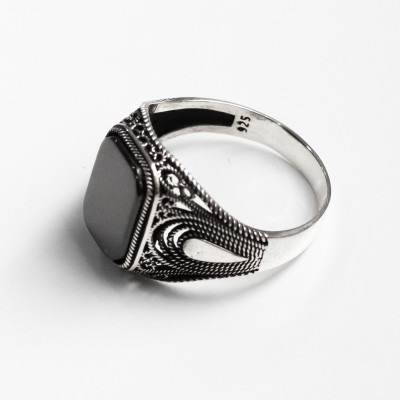 Men's ring