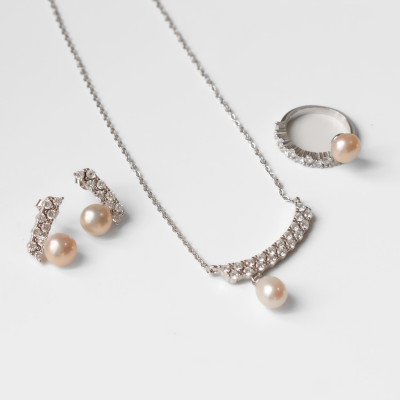 Women set