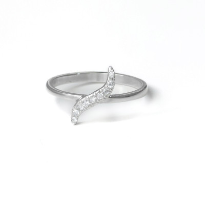 Women ring Women ring