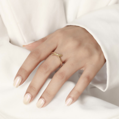 Women ring Women ring