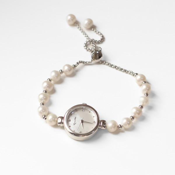 women watch